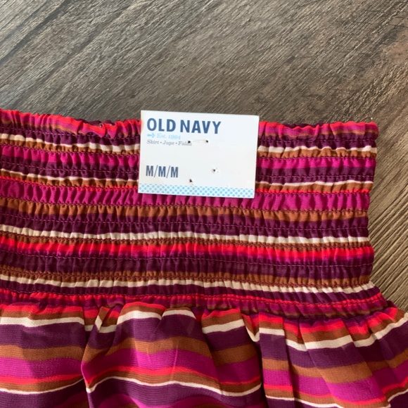 Old Navy elasticized waist‎ mini skirt. NWT. Retail 25 - Picture 4 of 5